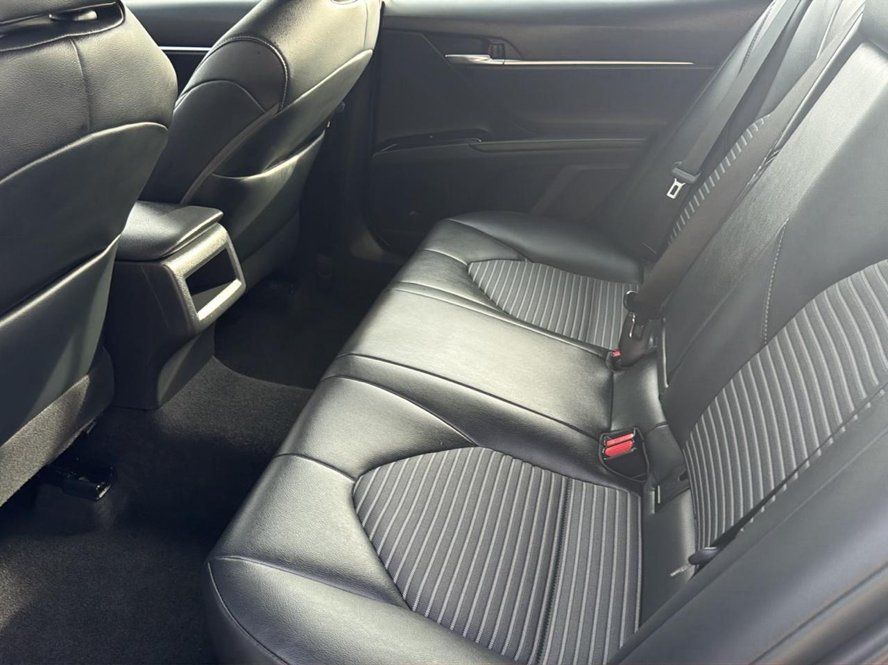 Toyota Camry XLE Auto (Natl) 2019