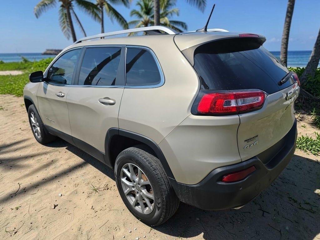 Jeep Cherokee Latitude 4WD 2015