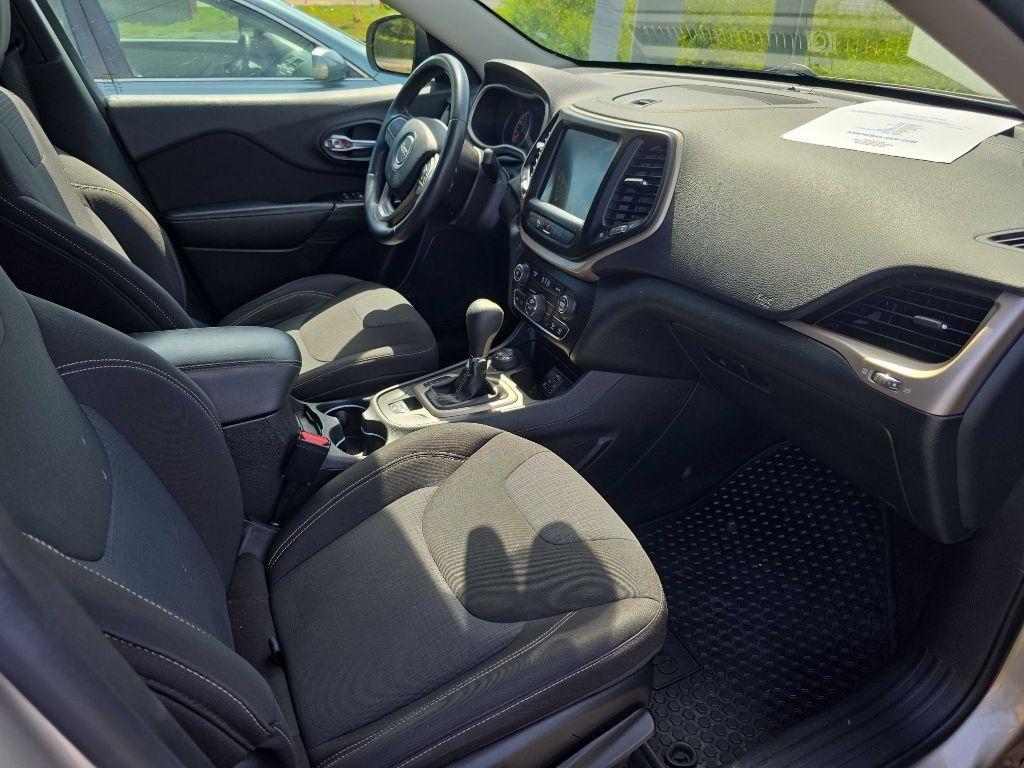 Jeep Cherokee Latitude 4WD 2015