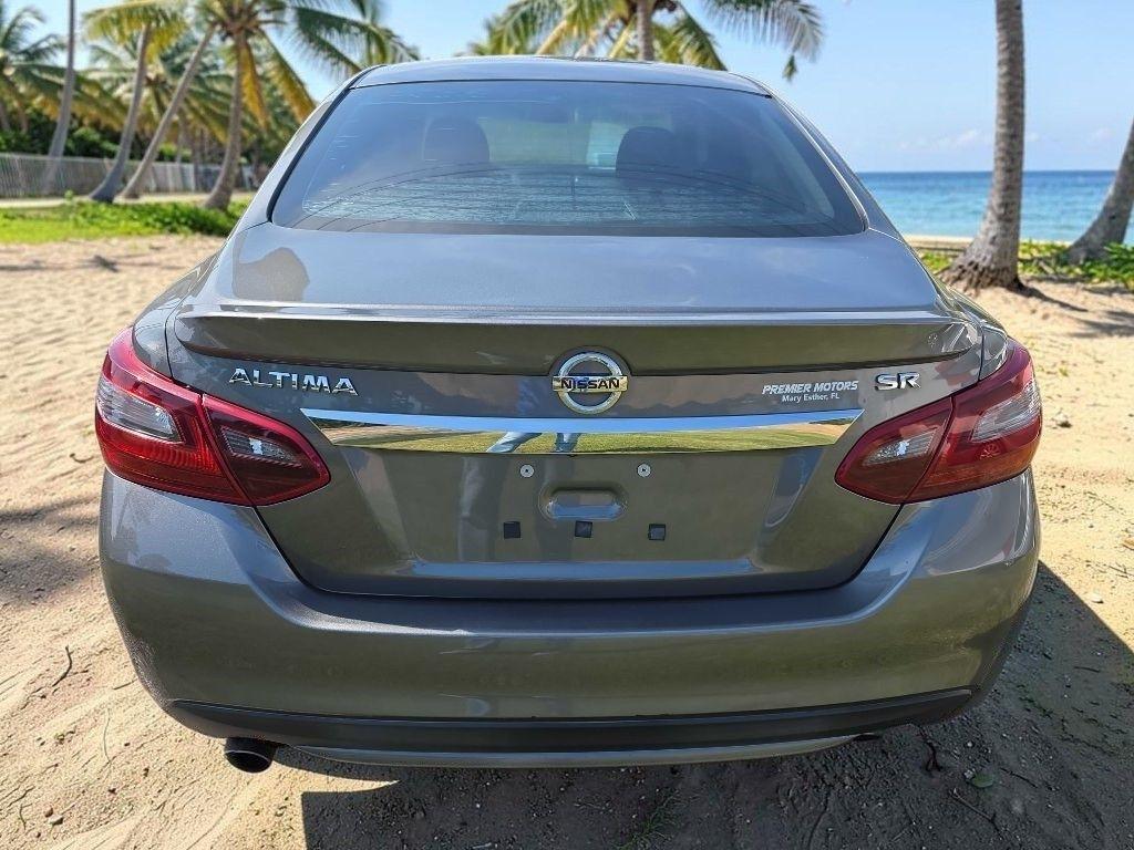 Nissan Altima 2.5 SR 2017