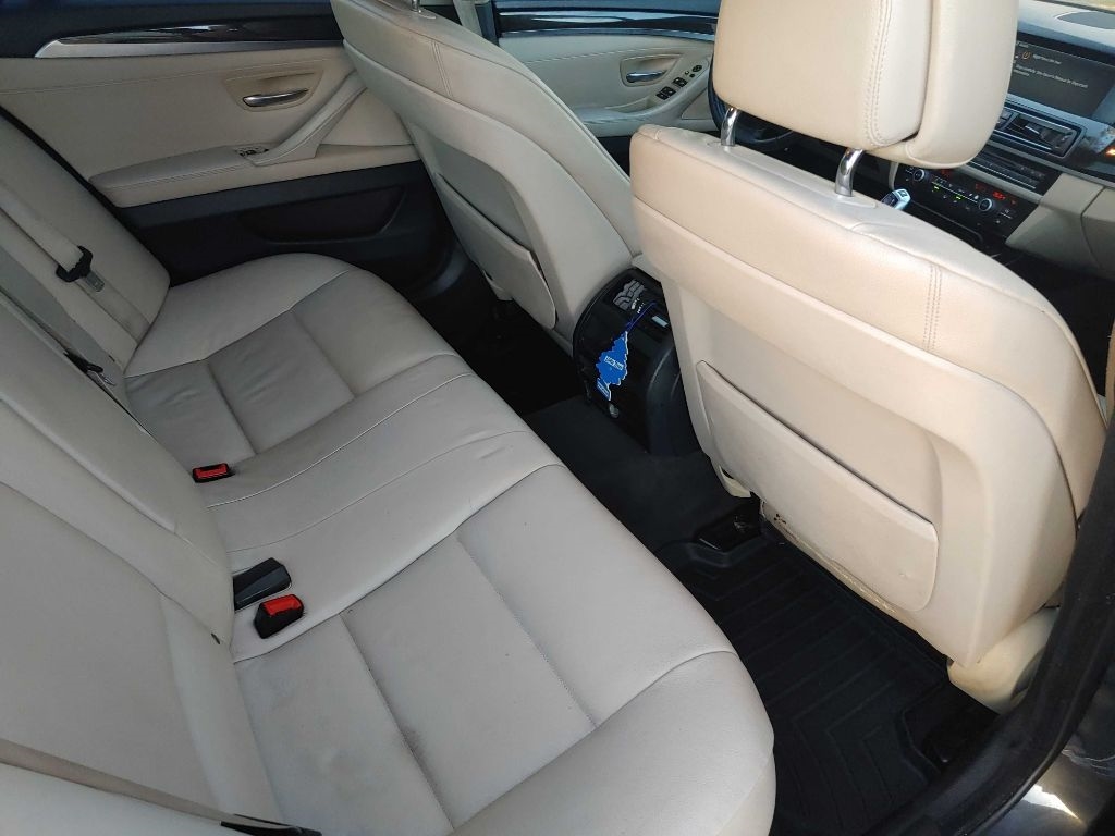 BMW 5-Series 528i 2012 BMW 5-Series 528i 2012
