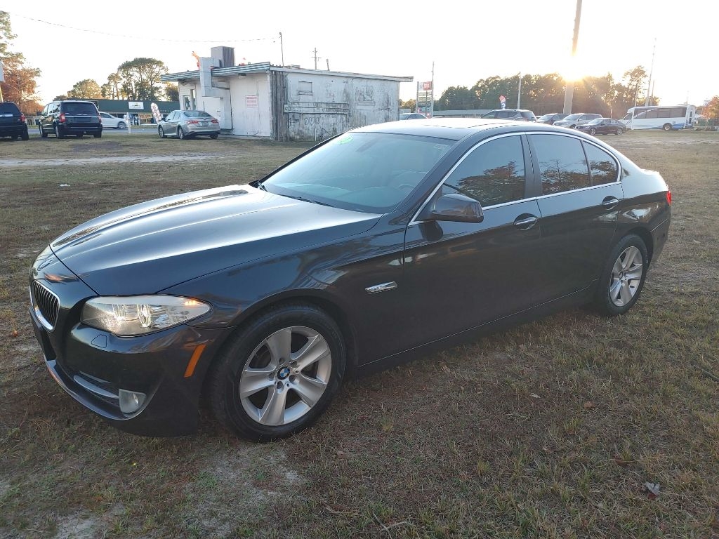 2012 BMW 5-Series 528i