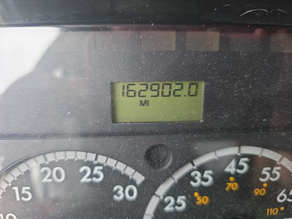 Freightliner M2 106 Medium Duty  2004