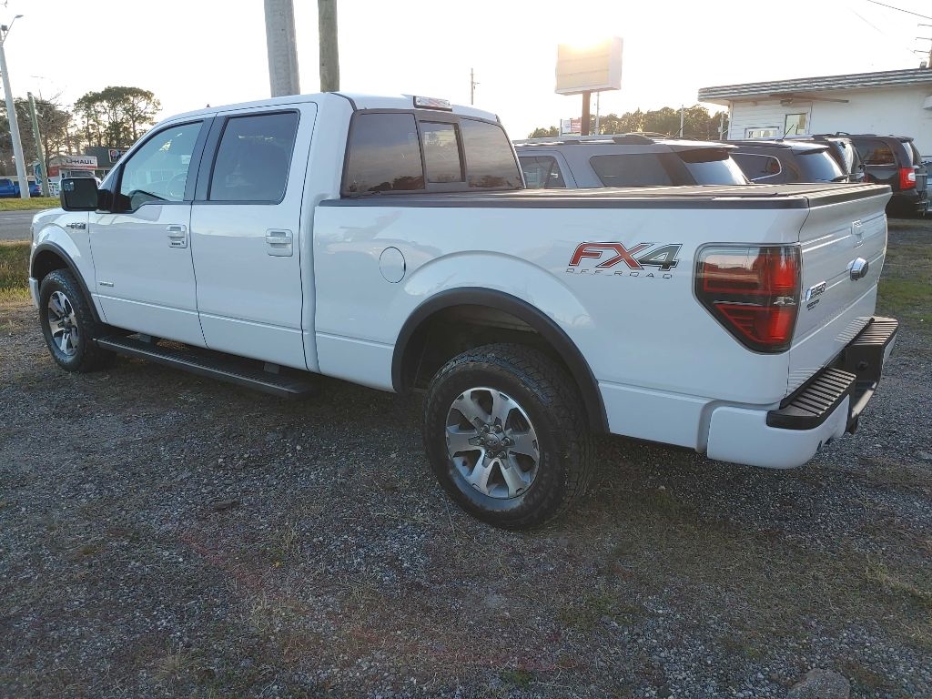 Ford F-150 XL SuperCrew 5.5-ft. Bed 4WD 2012
