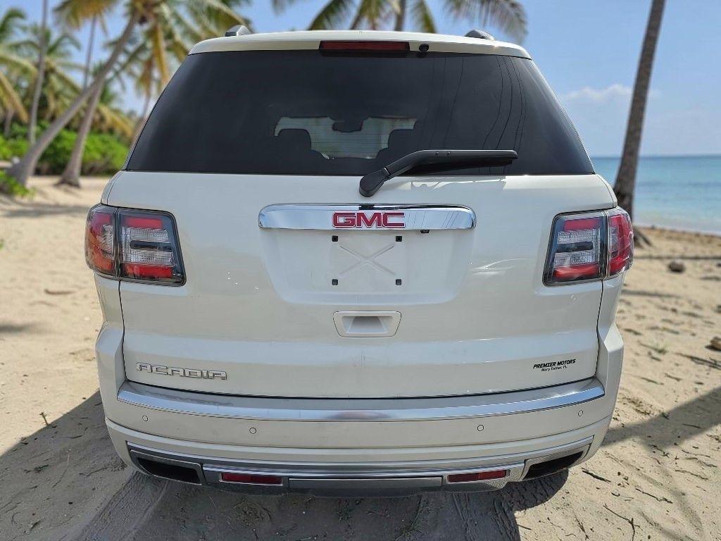 GMC Acadia Denali FWD 2015