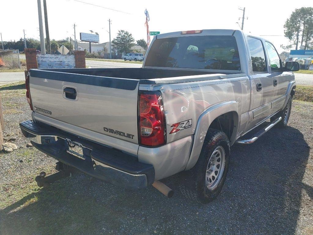 Chevrolet Silverado 1500 LT Crew Cab 4WD 2005