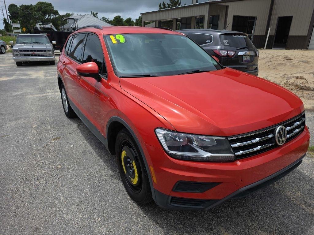 Volkswagen Tiguan S 2019
