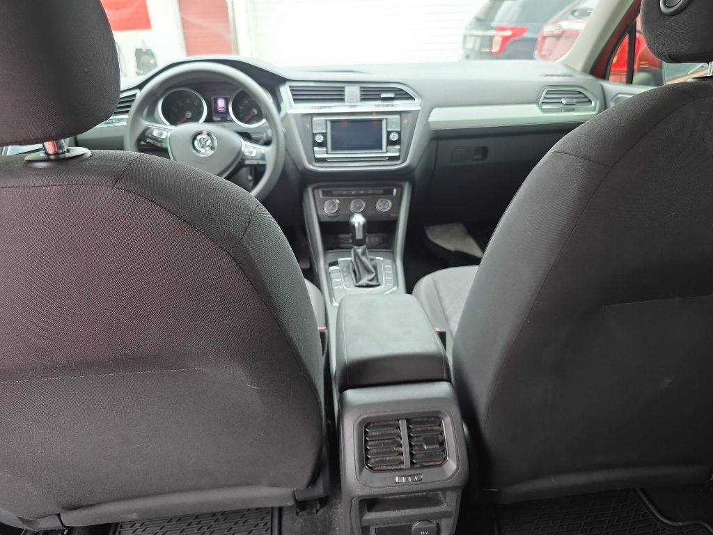 Volkswagen Tiguan S 2019