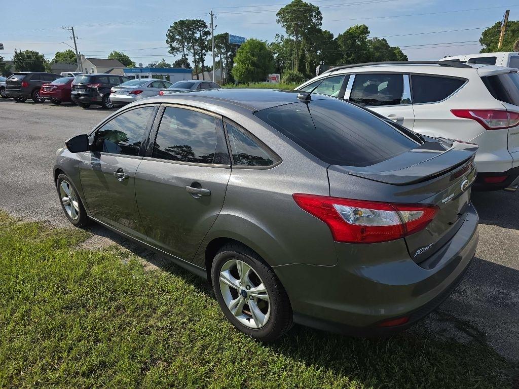 Ford Focus SE Sedan 2012