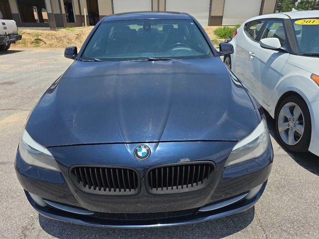 BMW 5-Series 550i 2012