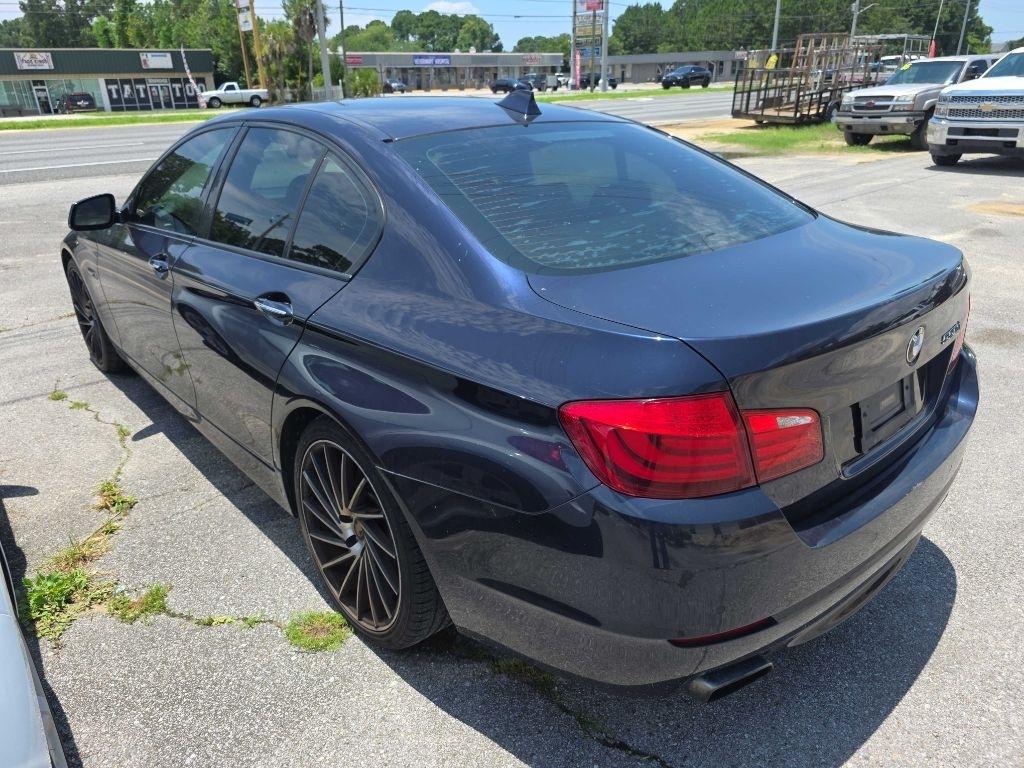 BMW 5-Series 550i 2012