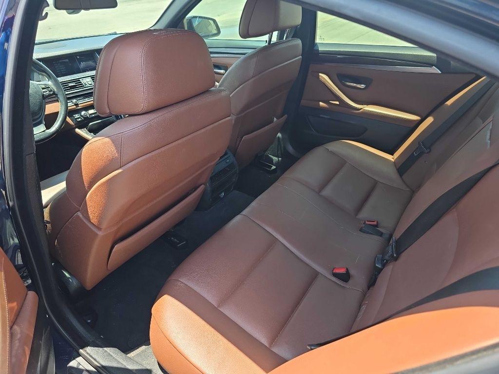 BMW 5-Series 550i 2012