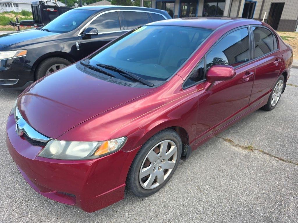 Honda Civic LX Sedan 5-Speed AT 2010