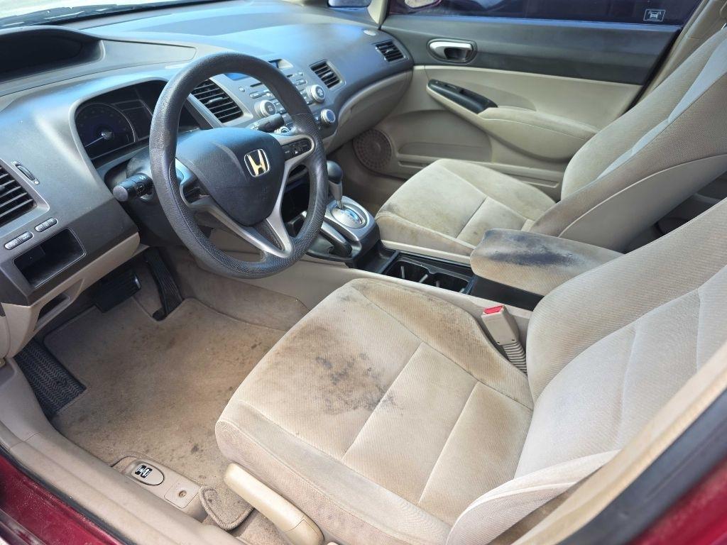 Honda Civic LX Sedan 5-Speed AT 2010