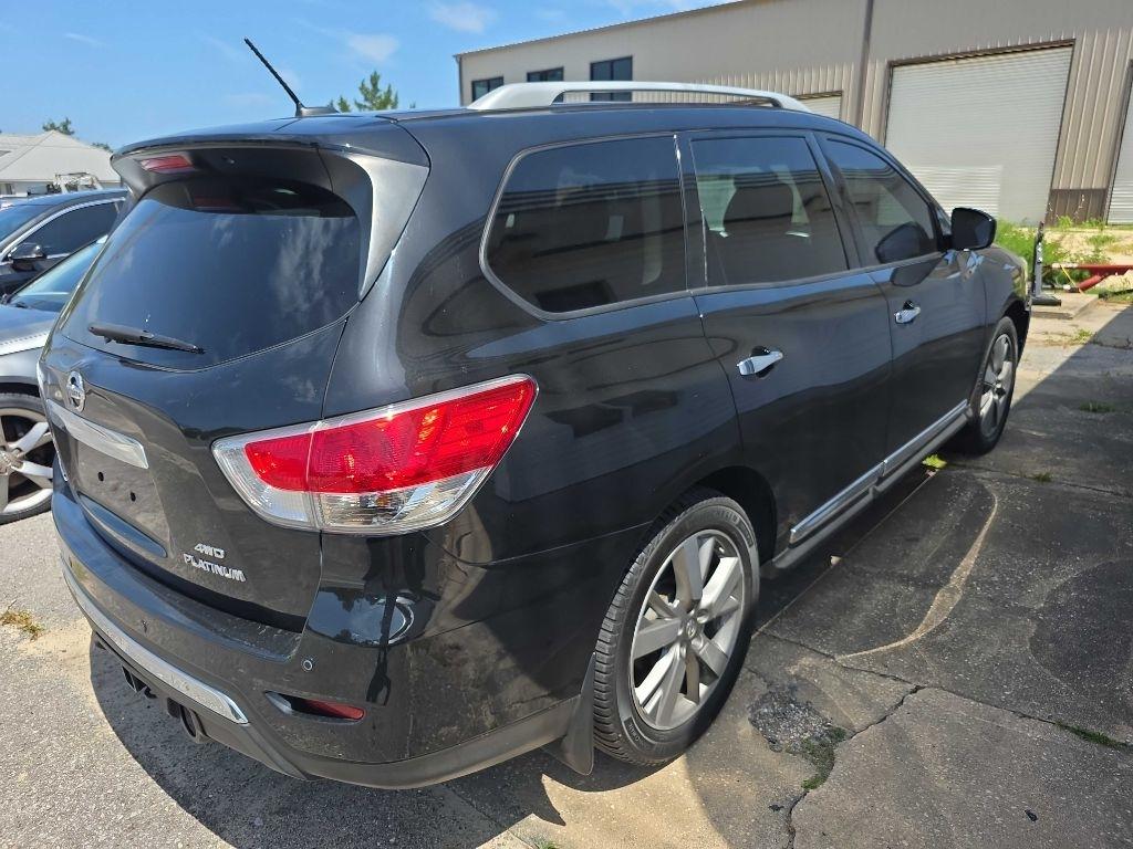 Nissan Pathfinder Platinum 4WD 2015