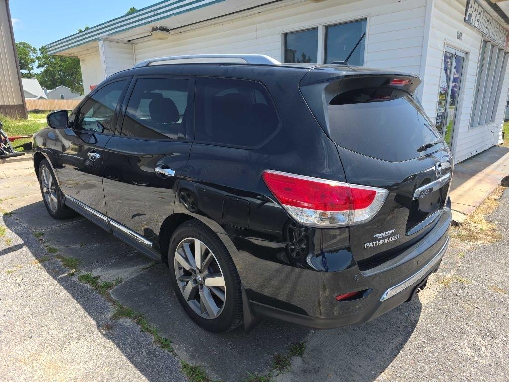 Nissan Pathfinder Platinum 4WD 2015