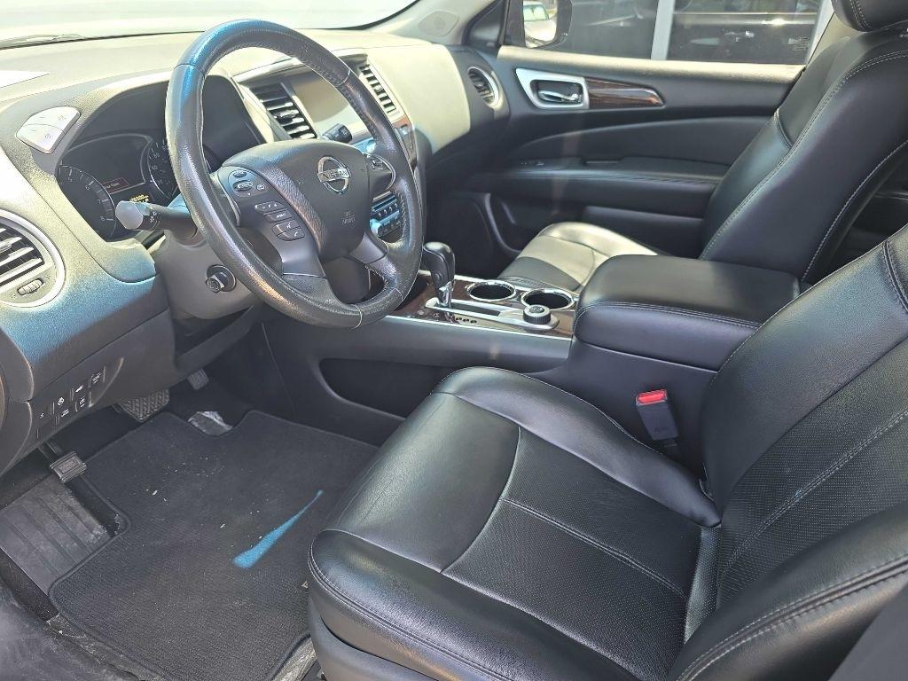 Nissan Pathfinder Platinum 4WD 2015