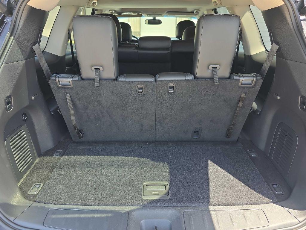 Nissan Pathfinder Platinum 4WD 2015