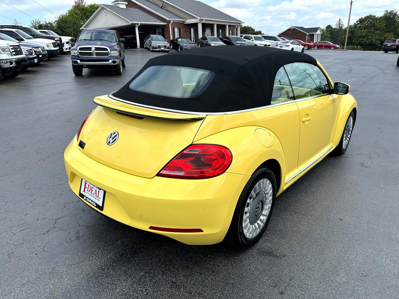 2015 Volkswagen Beetle Convertible 1.8T photo 4