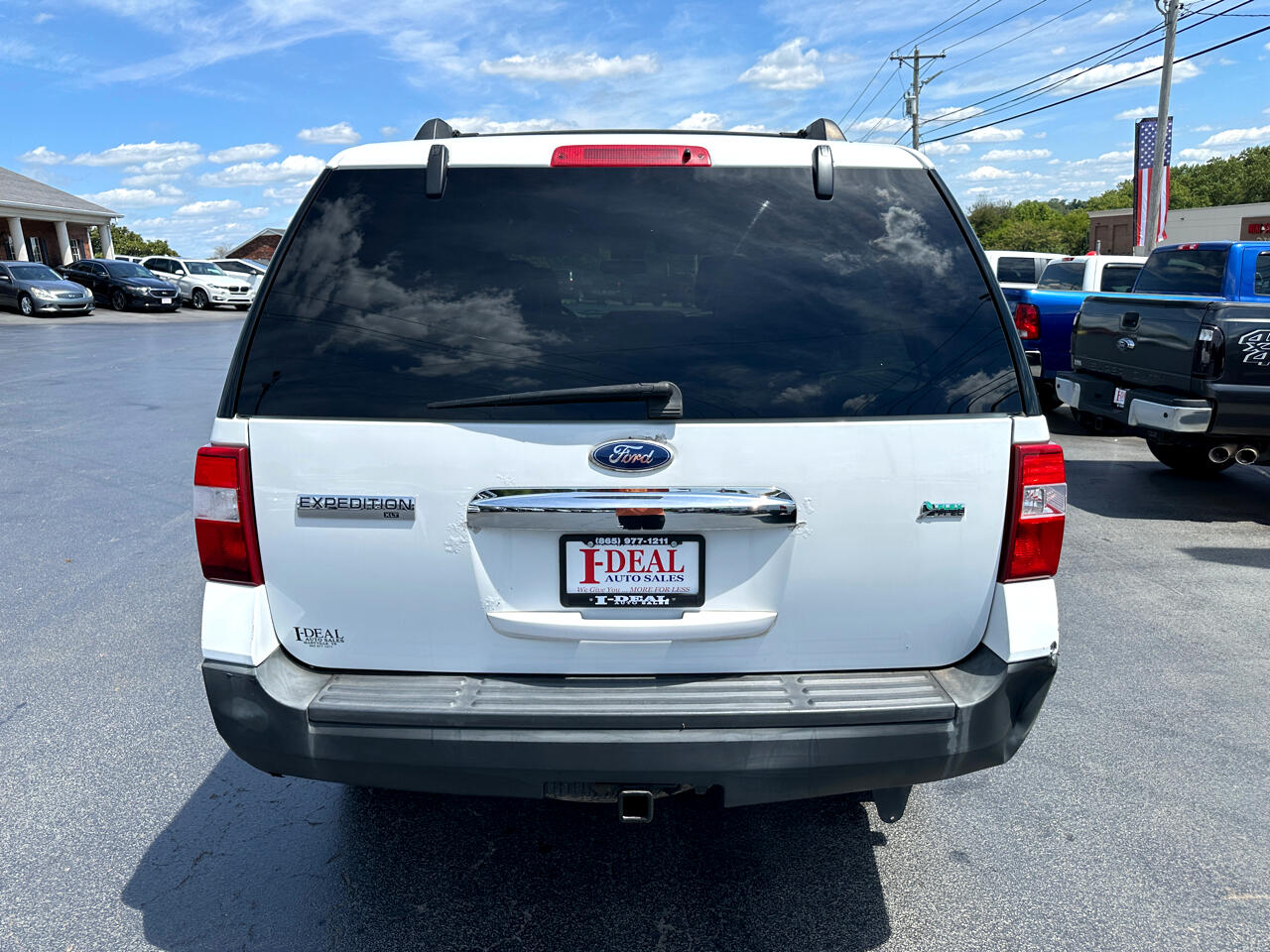 2010 Ford Expedition XLT photo 3