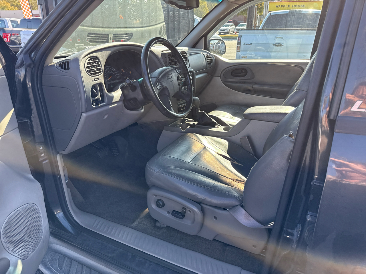 Chevrolet TrailBlazer 4dr 4WD EXT LT 2003 Chevrolet TrailBlazer 4dr 4WD EXT LT 2003