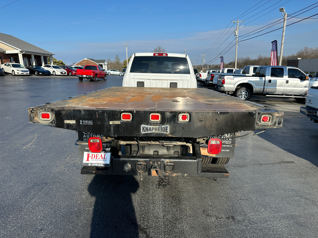 RAM 5500 4WD Crew Cab 197" WB 84" CA Tradesman 2016