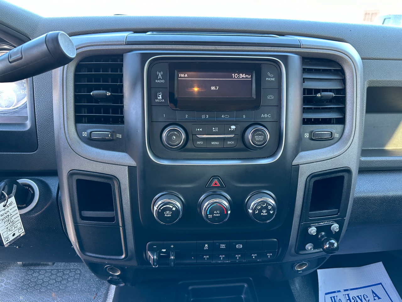 RAM 5500 4WD Crew Cab 197" WB 84" CA Tradesman 2016