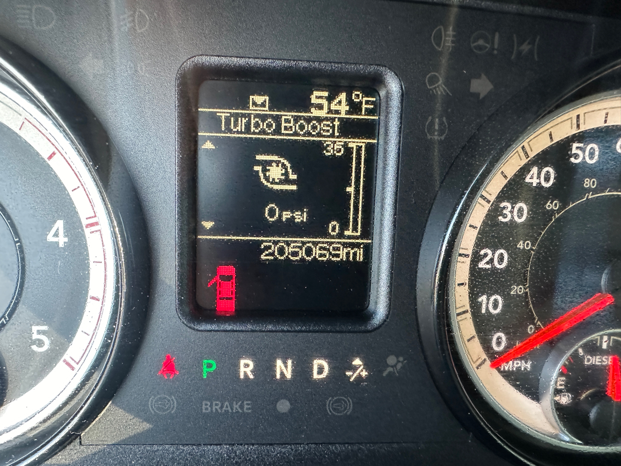 RAM 5500 4WD Crew Cab 197" WB 84" CA Tradesman 2016