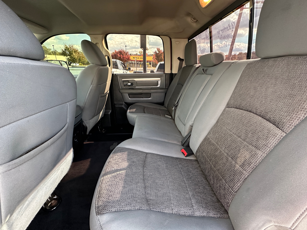 RAM 2500 4WD Crew Cab 149" Big Horn 2013 RAM 2500 4WD Crew Cab 149" Big Horn 2013