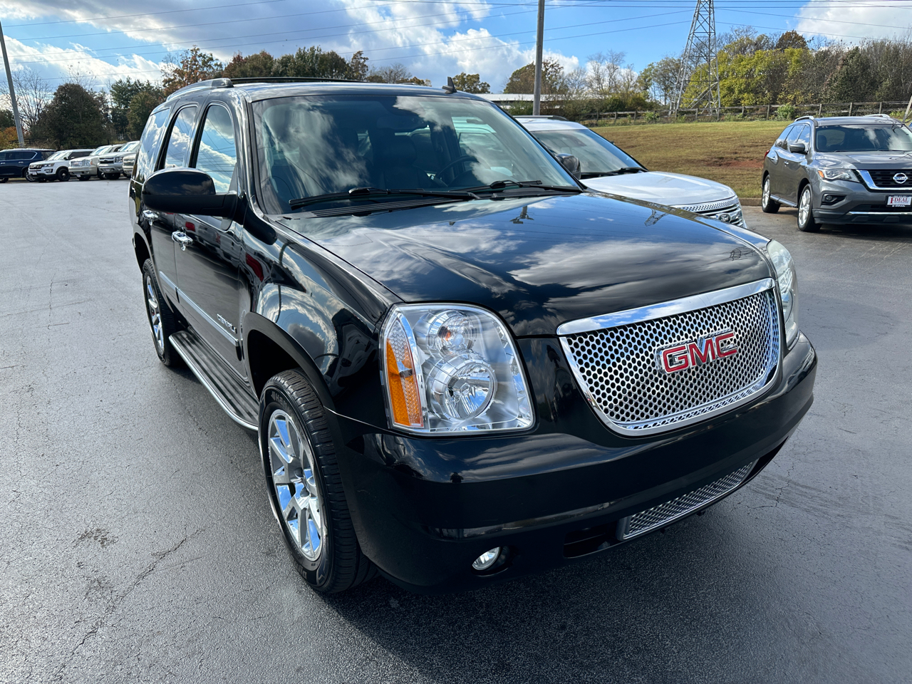 GMC Yukon AWD 4dr 1500 Denali 2013 GMC Yukon AWD 4dr 1500 Denali 2013