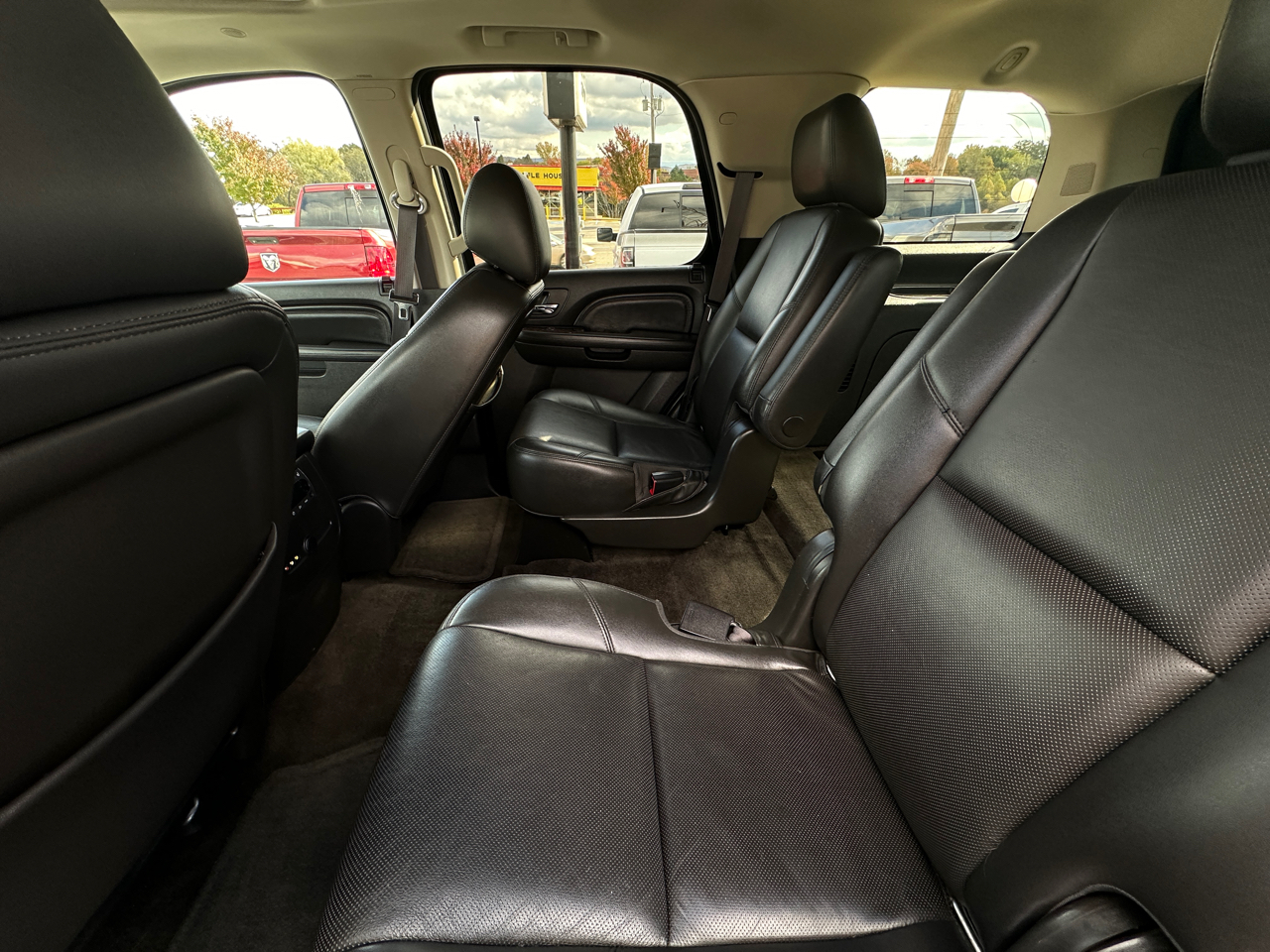 GMC Yukon AWD 4dr 1500 Denali 2013 GMC Yukon AWD 4dr 1500 Denali 2013