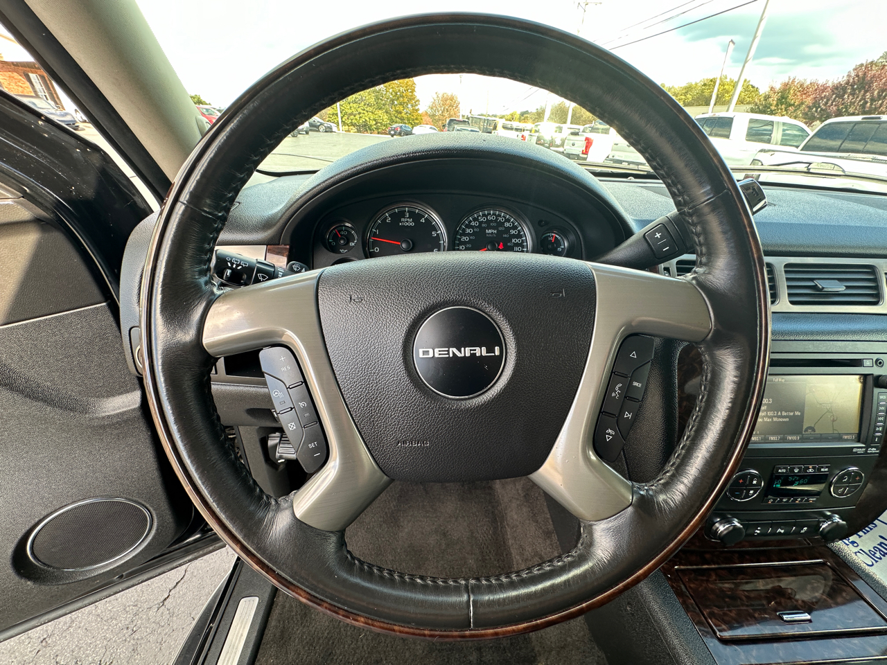 GMC Yukon AWD 4dr 1500 Denali 2013 GMC Yukon AWD 4dr 1500 Denali 2013