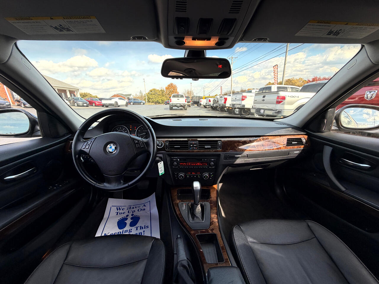 BMW 3 Series 4dr Sdn 328i RWD 2011