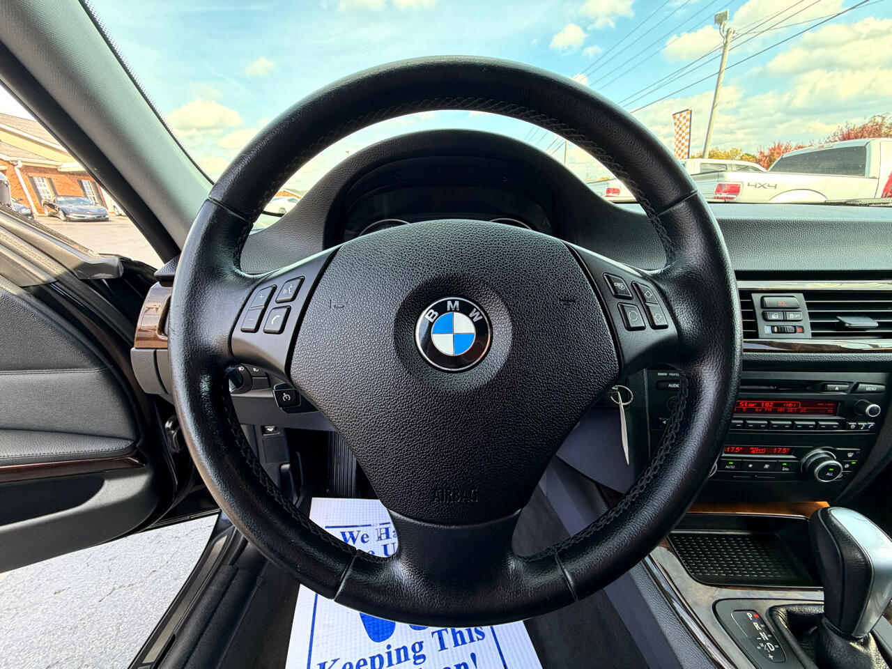 BMW 3 Series 4dr Sdn 328i RWD 2011