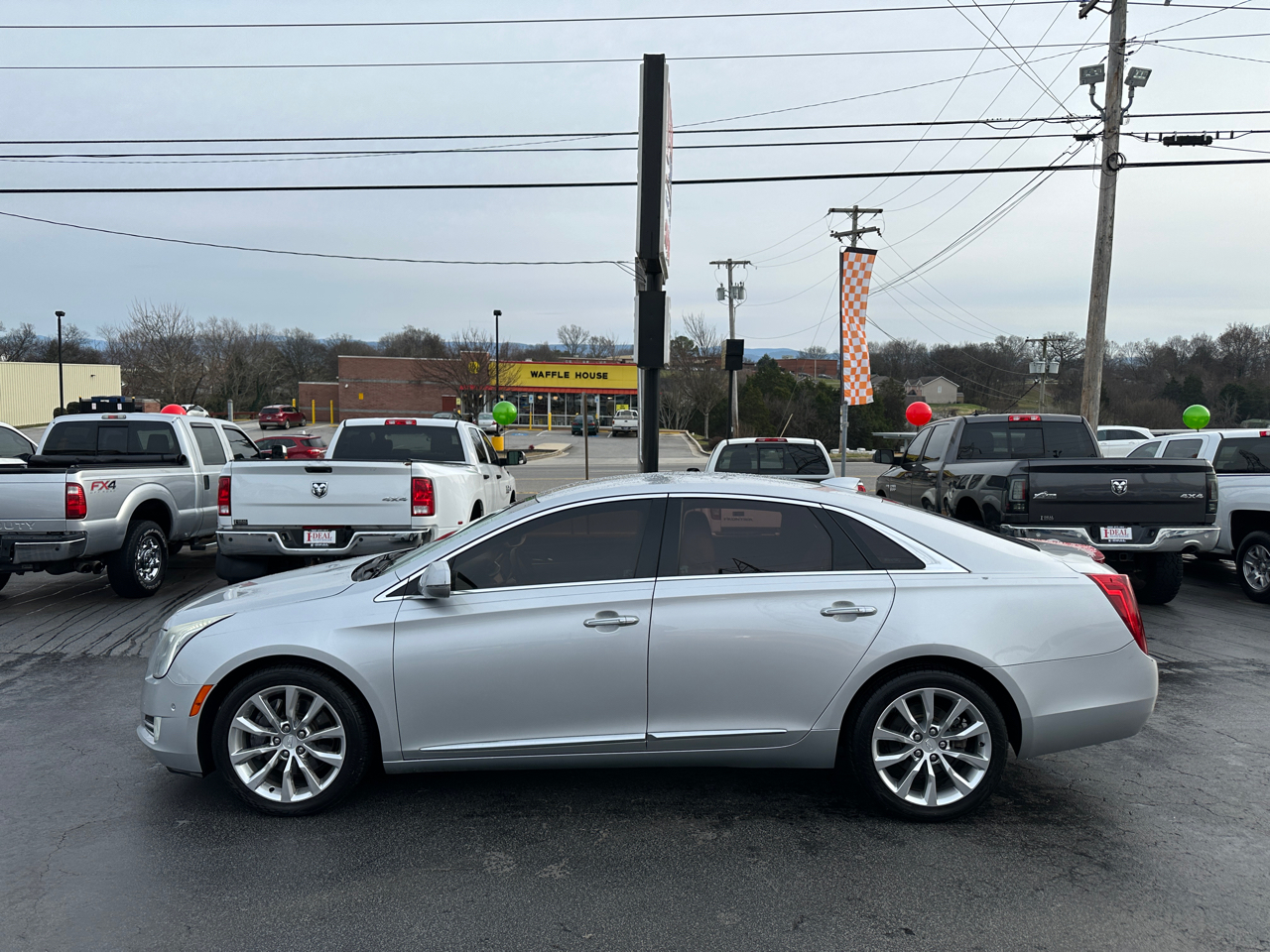 2016 Cadillac XTS 4dr Sdn Luxury Collection FWD
