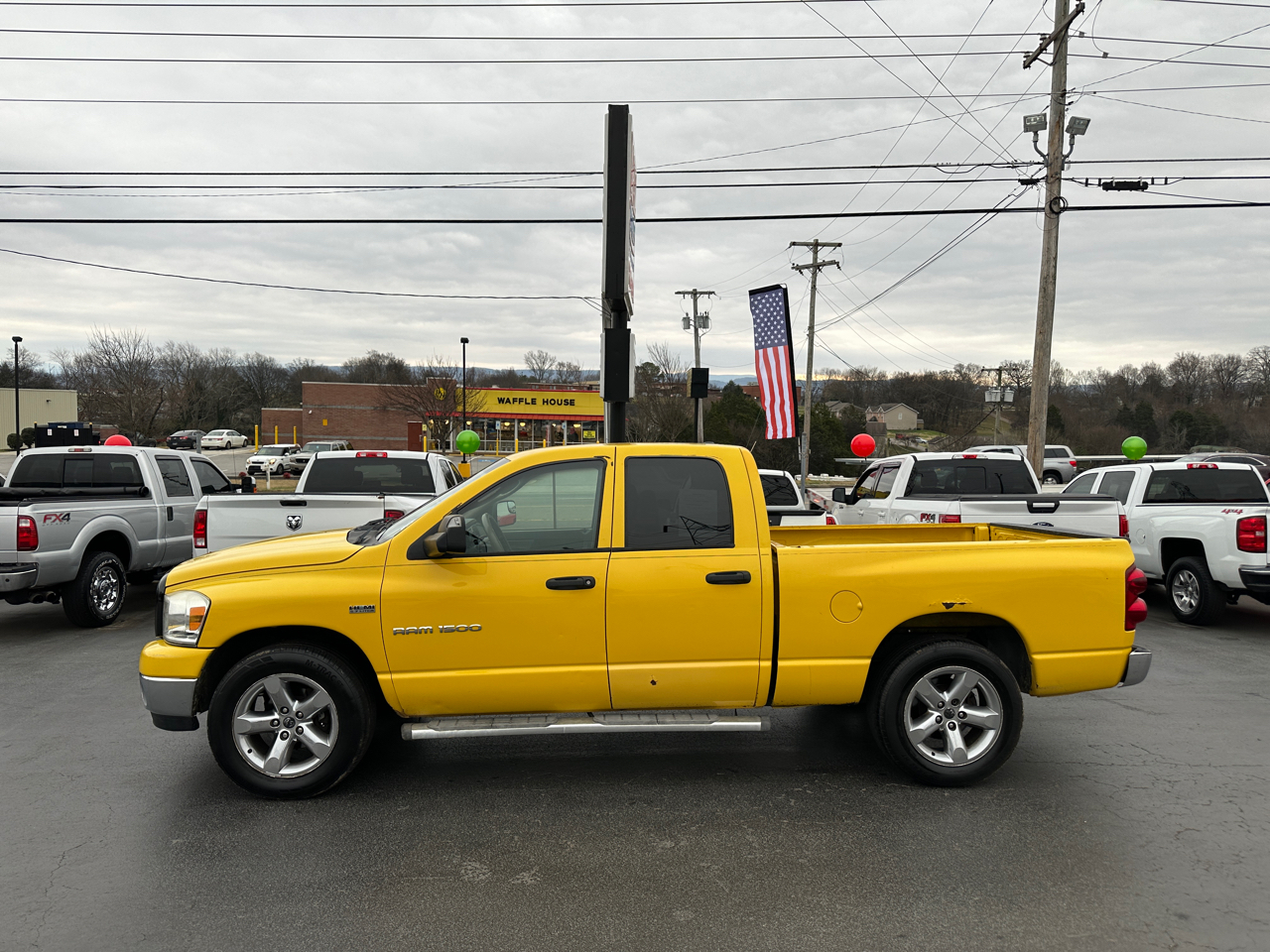 2007 Dodge Ram 1500 2WD Quad Cab 140.5" SLT