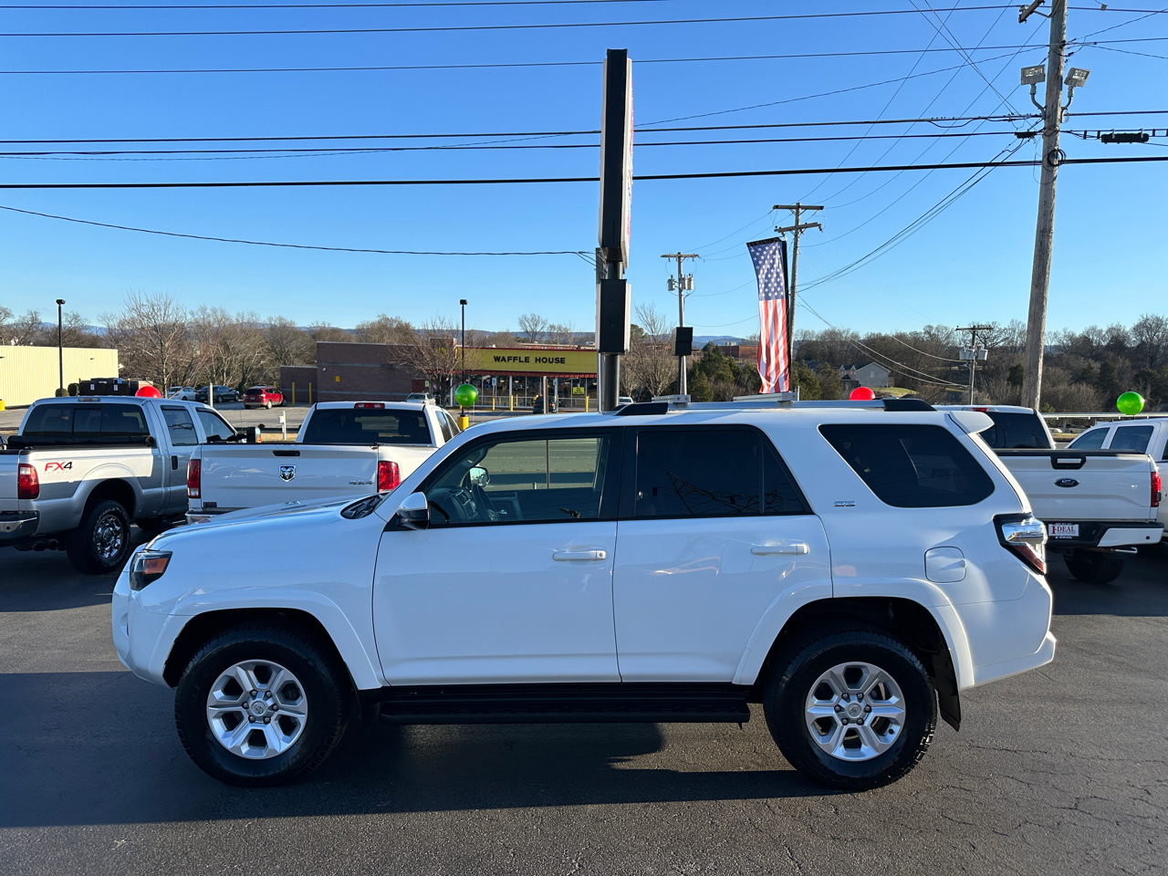 Toyota 4Runner SR5 4WD (Natl) 2022