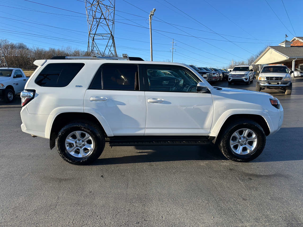 Toyota 4Runner SR5 4WD (Natl) 2022