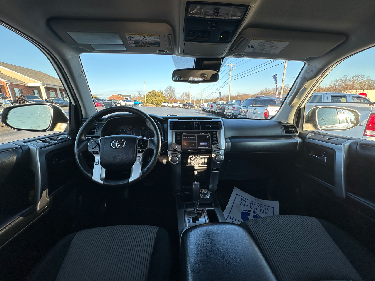 Toyota 4Runner SR5 4WD (Natl) 2022