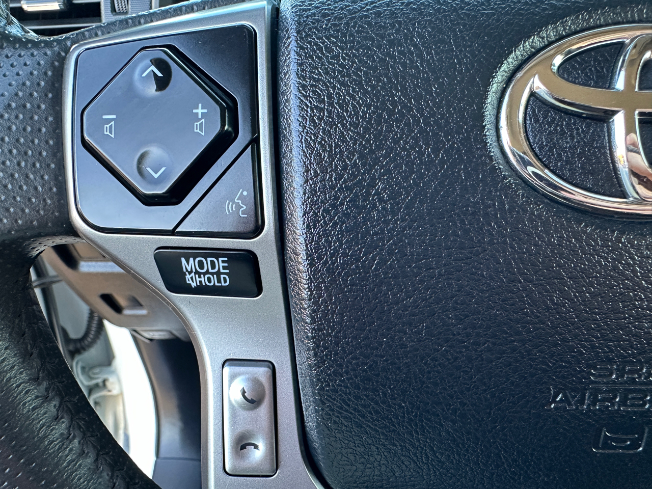 Toyota 4Runner SR5 4WD (Natl) 2022