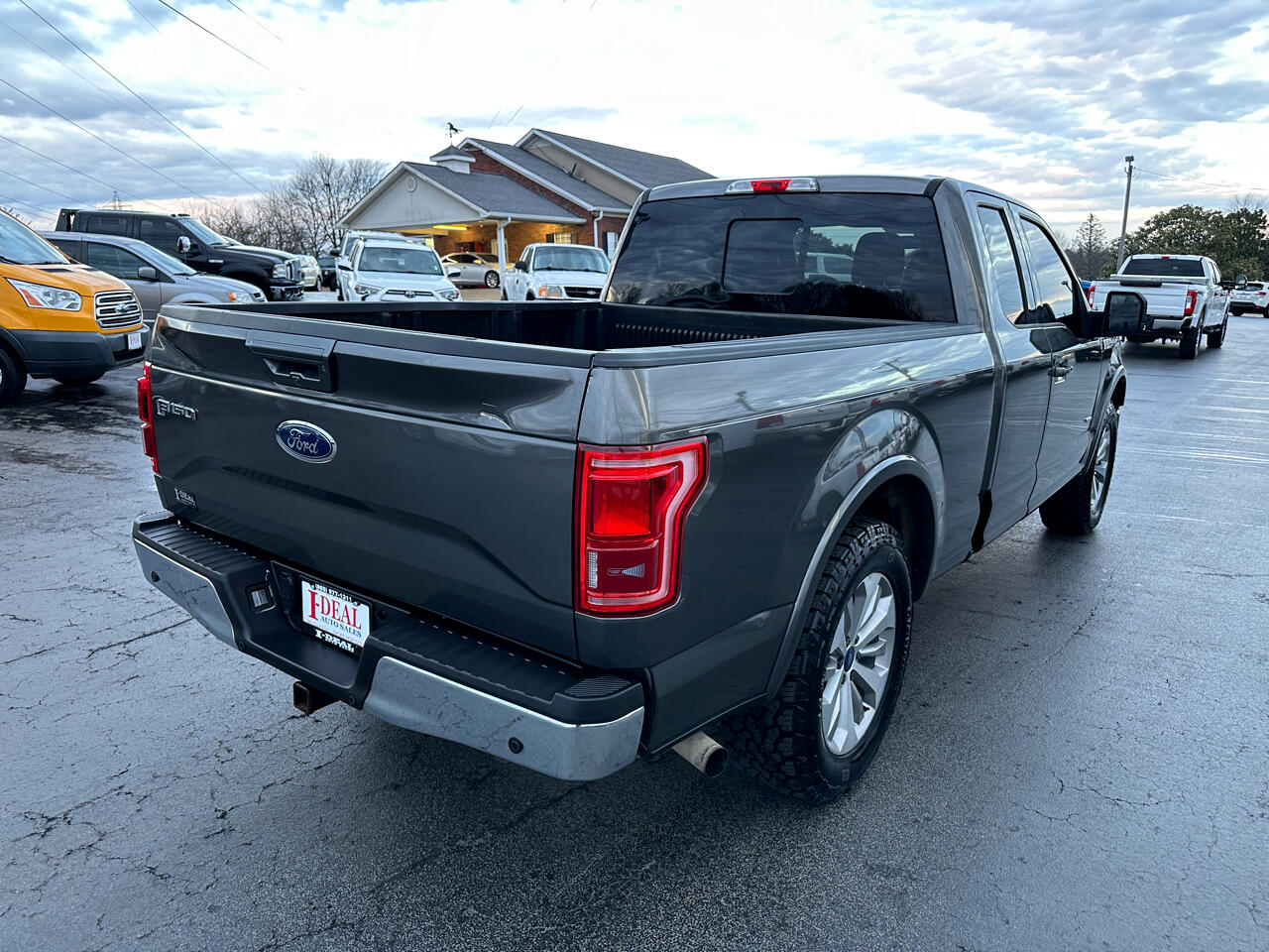 Ford F-150 2WD SuperCab 145" Lariat 2015