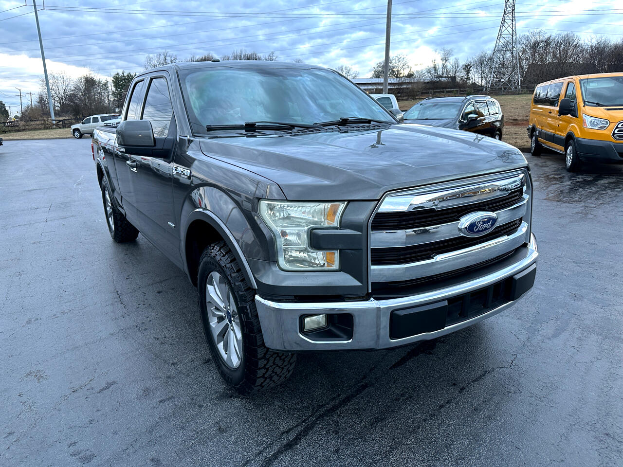 Ford F-150 2WD SuperCab 145" Lariat 2015