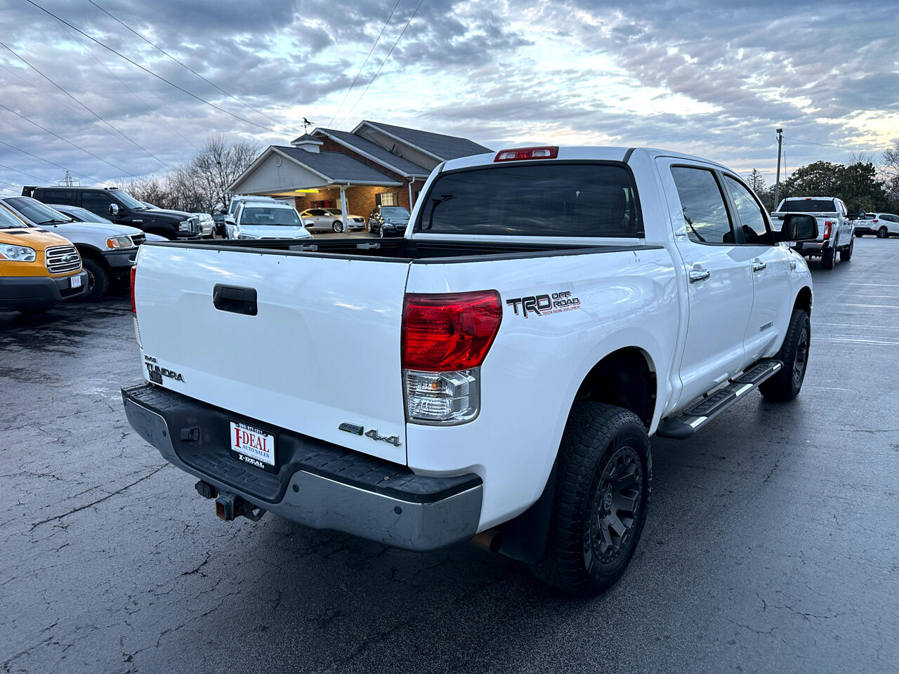 Toyota Tundra 4WD Truck CrewMax 5.7L FFV V8 6-Spd AT LTD (Natl) 2012