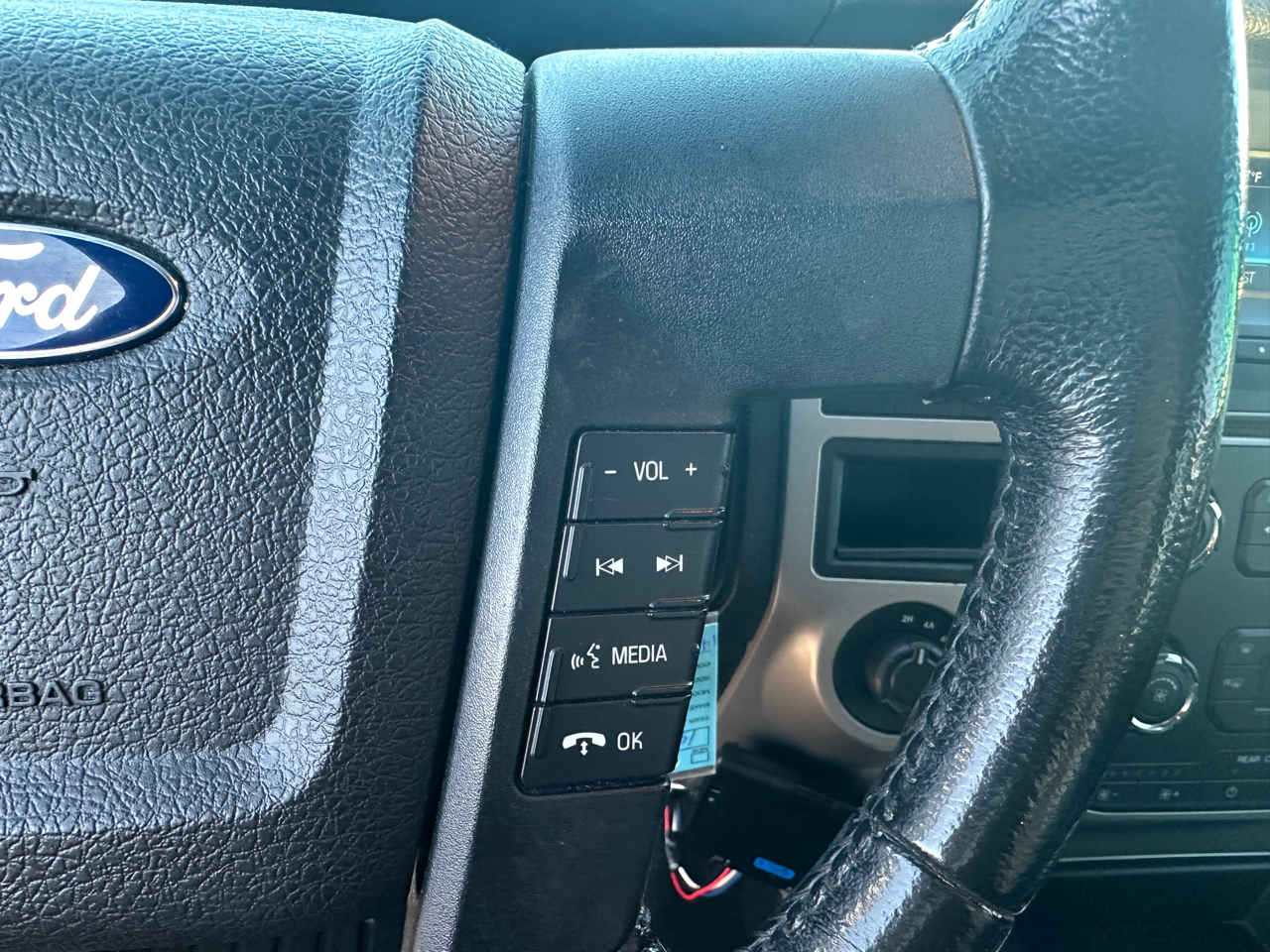 Ford Expedition 4WD 4dr XLT 2016