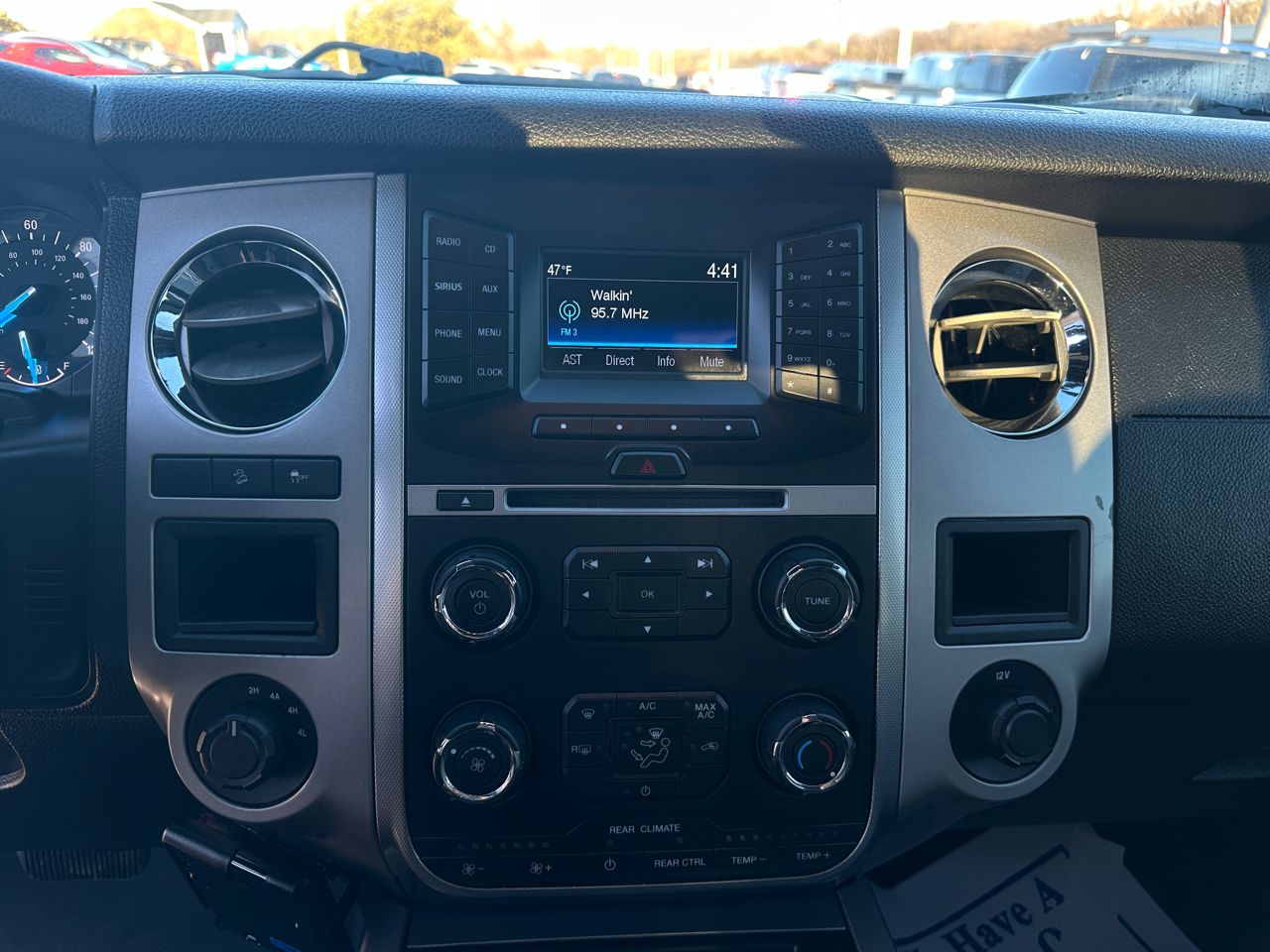 Ford Expedition 4WD 4dr XLT 2016