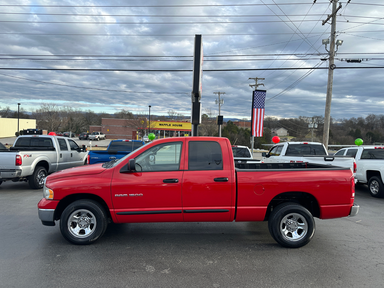 2004 Dodge Ram 1500 4dr Quad Cab 140.5" WB SLT
