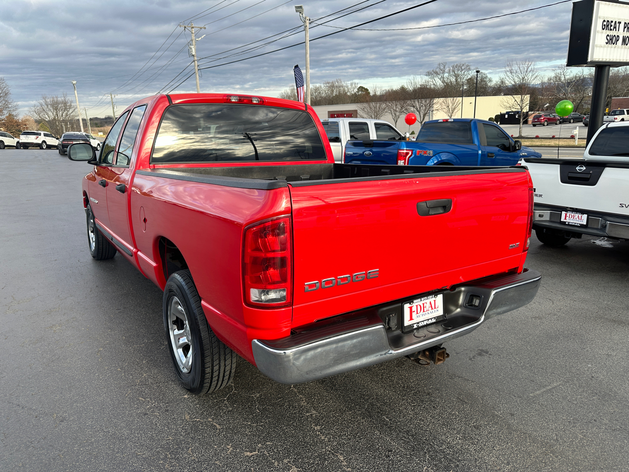 Dodge Ram 1500 4dr Quad Cab 140.5" WB SLT 2004