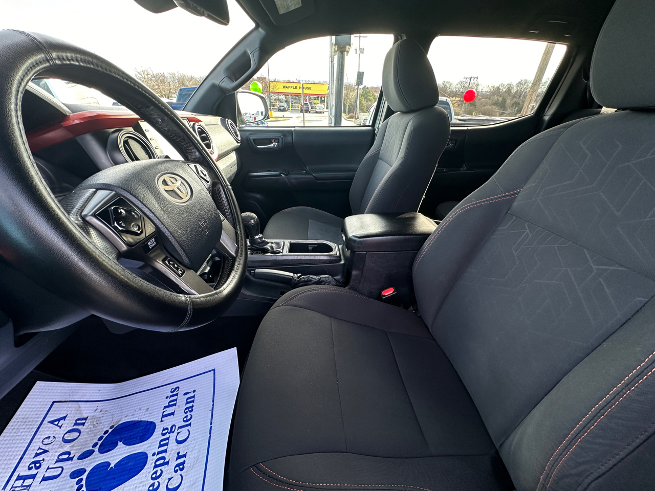 Toyota Tacoma 4WD TRD Off Road Double Cab 5' Bed V6 AT (Natl) 2020