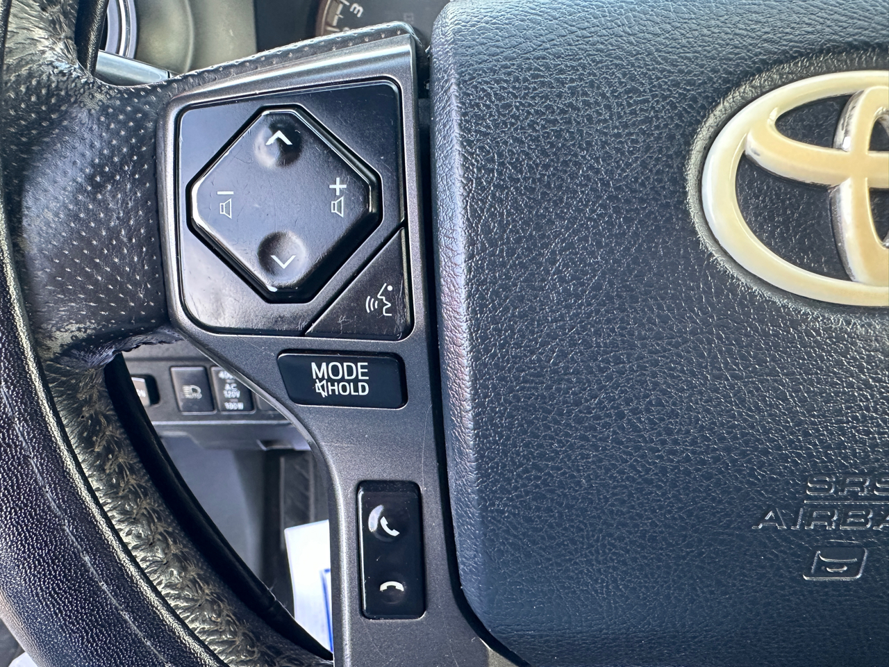 Toyota Tacoma 4WD TRD Off Road Double Cab 5' Bed V6 AT (Natl) 2020