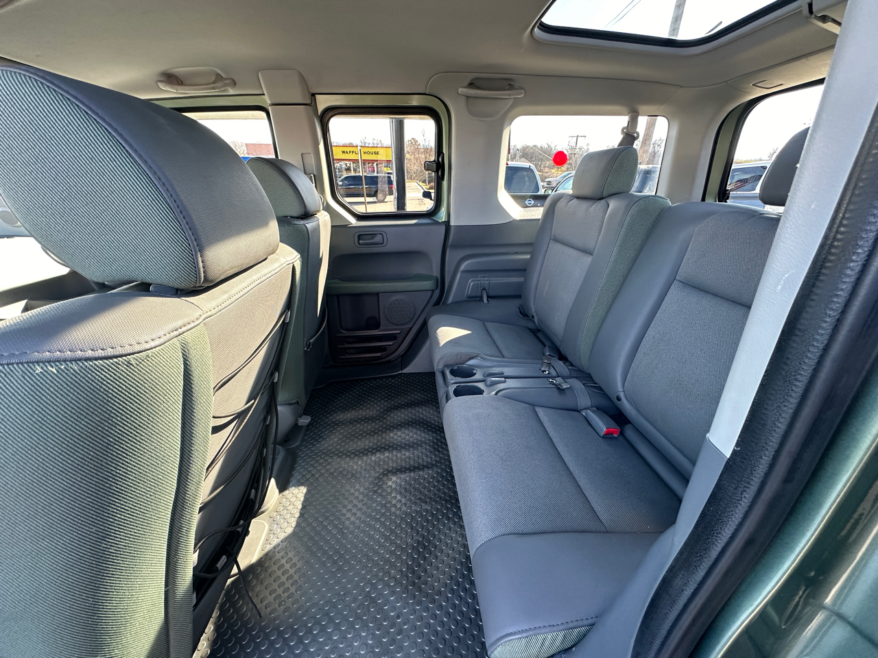 Honda Element 4WD EX Auto w/Side Airbags 2004